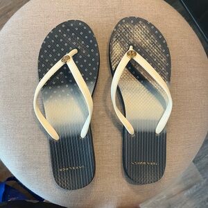 Tory Burch Navy Blue and Cream Flip Flops